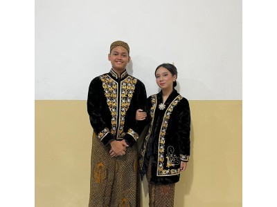 Pakaian Adat Jawa (Jawa Tengah)